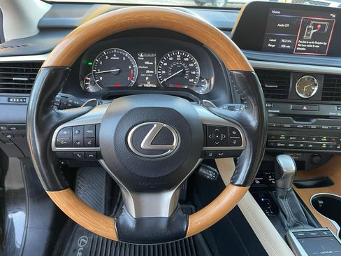 Used 2022 Lexus RX 350 FWD w/ Premium Package image 9