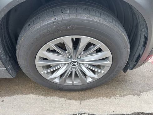 Used 2024 MAZDA CX-90 Plug-In Hybrid w/ Preferred AWD/4WD image 8
