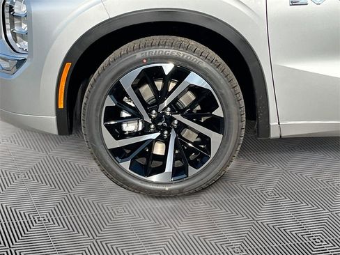 New 2025 Mitsubishi Outlander SEL image 33