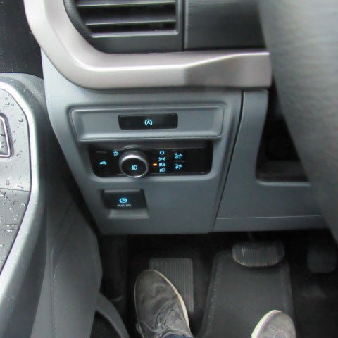 Used 2025 Ford F150 XLT w/ Equipment Group 301A Standard RWD image 18