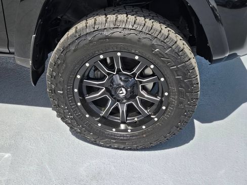 Used 2018 Toyota 4Runner SR5 Premium AWD/4WD image 10