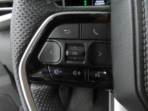 Used 2024 Toyota Tundra Platinum w/ TRD Off-Road Package AWD/4WD image 12