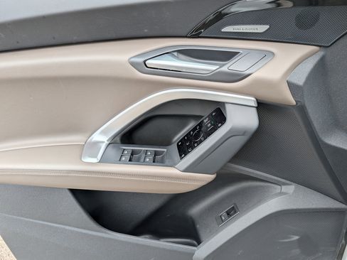 Certified 2025 Audi Q5 Premium w/ Premium Plus AWD/4WD image 19