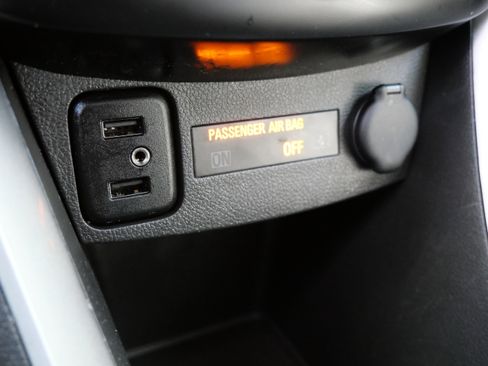 Certified 2022 Chevrolet Trax LT w/ LT Convenience Package image 15