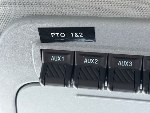 New 2025 Ford F550 4x4 Regular Cab Super Duty image 16