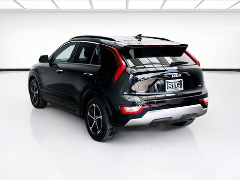 Used 2023 Kia Niro FWD image 6