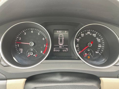 Used 2018 Volkswagen Jetta SE FWD image 14