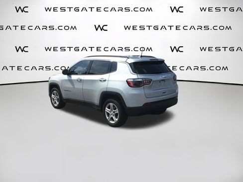 Used 2024 Jeep Compass Latitude AWD/4WD image 7