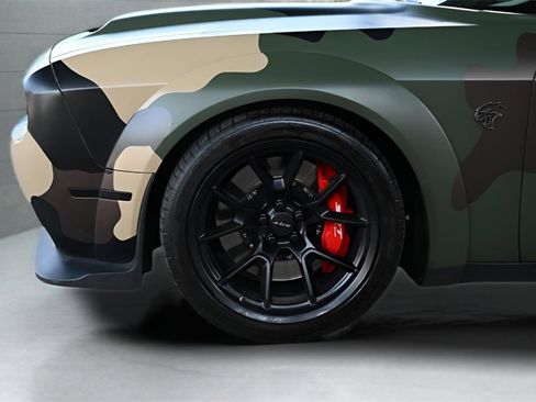 Used 2021 Dodge Challenger SRT Hellcat Redeye image 9