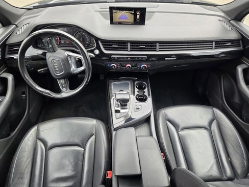 Used 2017 Audi Q7 3.0T Premium image 12