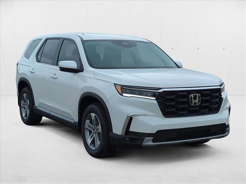 New 2025 Honda Pilot EX-L image 6