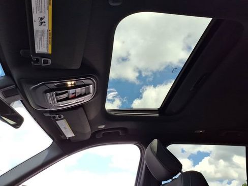 New 2026 Jeep Grand Cherokee L 4WD image 7
