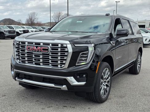 New 2026 GMC Yukon XL Denali w/ Sun & Power Step Package AWD/4WD image 3