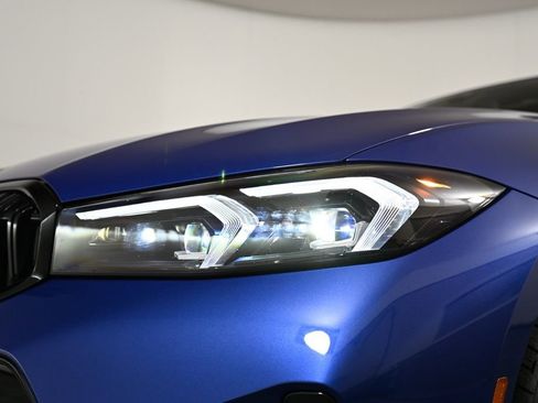 New 2026 BMW 330i Sedan w/ M Sport Package image 5