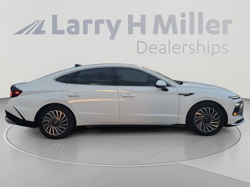 Used 2024 Hyundai Sonata Limited FWD image 6