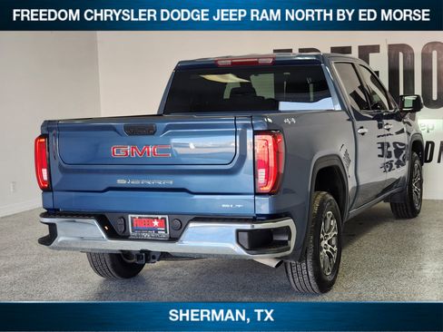 Used 2024 GMC Sierra 1500 SLT image 3
