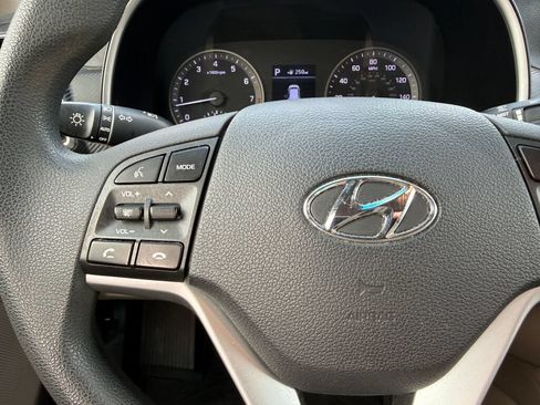 Used 2019 Hyundai Tucson Value FWD image 15