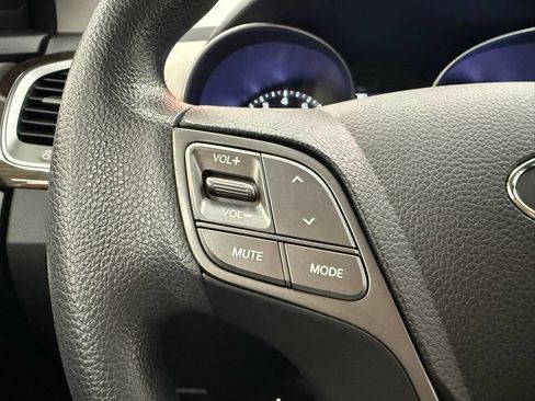 Used 2018 Hyundai Santa Fe Sport w/ 2.4L Value Package 02 FWD image 18