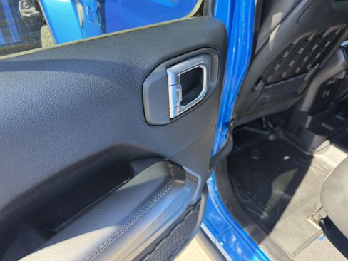 Used 2021 Jeep Wrangler Unlimited Rubicon w/ Trailer Tow Package image 25