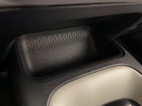 Certified 2022 Toyota Corolla L FWD image 30