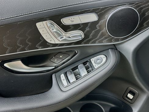 Used 2016 Mercedes-Benz GLC 300 4MATIC image 15