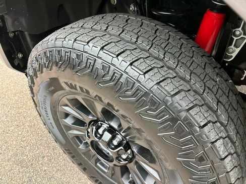 Used 2022 Ford F250 Lariat w/ Tremor Off-Road Package AWD/4WD image 9