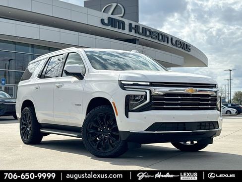 Used 2025 Chevrolet Tahoe LT image 1