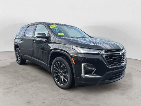 Certified 2024 Chevrolet Traverse RS image 1