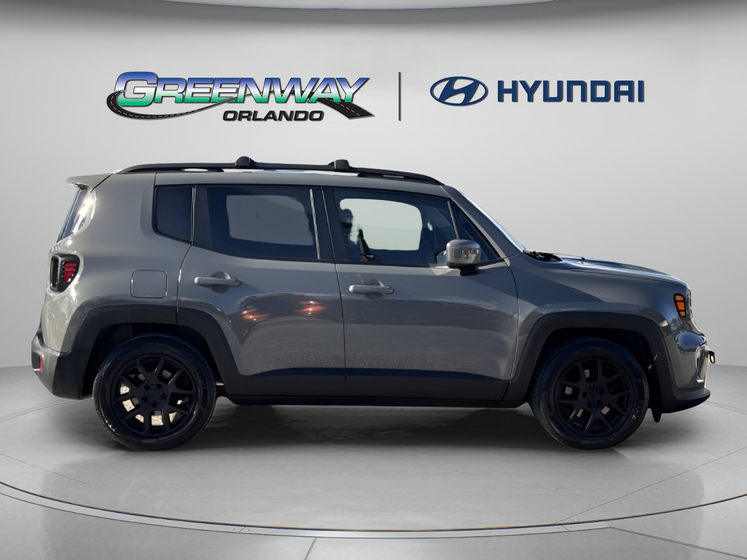 Used 2020 Jeep Renegade Latitude w/ Popular Equipment Group FWD image 8