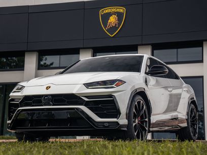 Used 2022 Lamborghini Urus