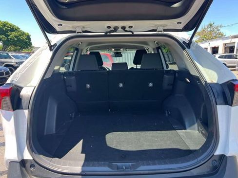 Used 2024 Toyota RAV4 XLE FWD image 10
