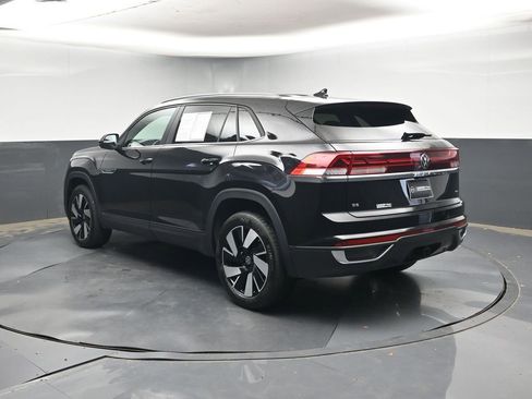 Used 2026 Volkswagen Atlas Cross Sport SE AWD/4WD image 4