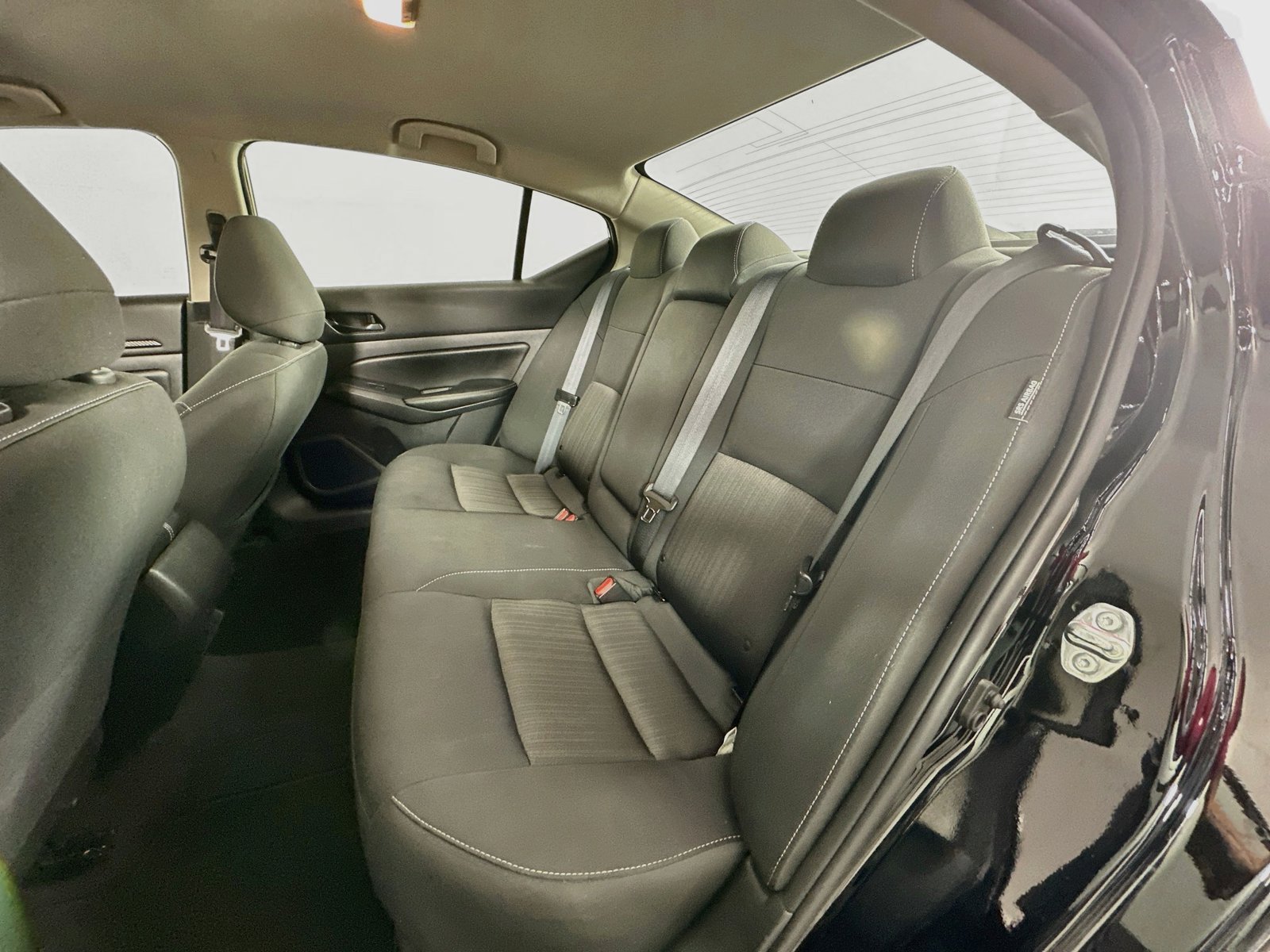 Used 2025 Nissan Altima 2.5 SV FWD image 22