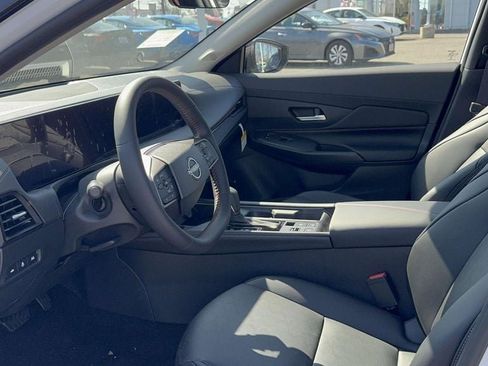 New 2026 Nissan Sentra SR w/ SR Premium Package image 28