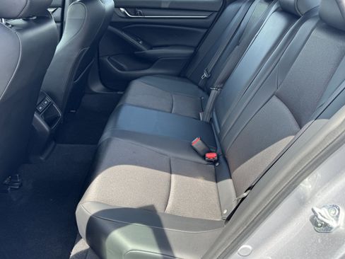 Used 2022 Honda Accord Sport image 12