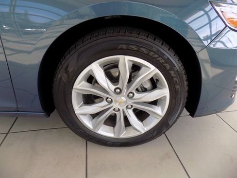 Used 2024 Chevrolet Malibu LT FWD image 8