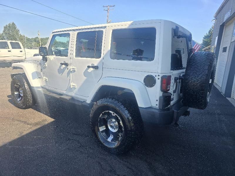 Used 2012 Jeep Wrangler Unlimited Sahara AWD/4WD image 5