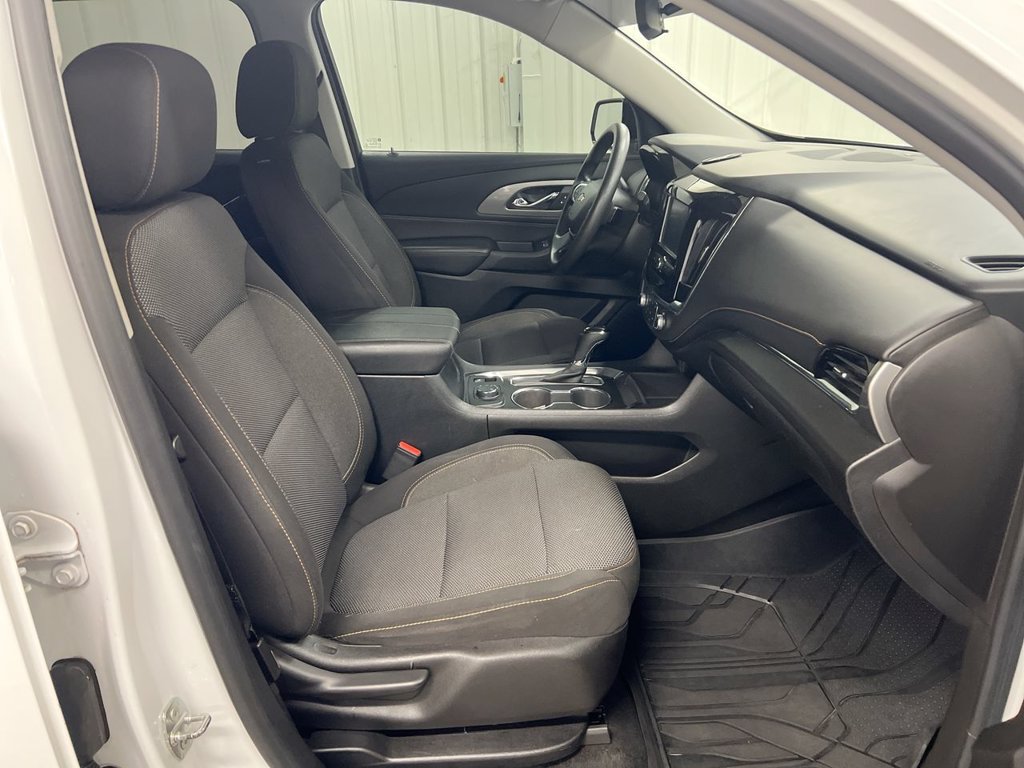 Used 2018 Chevrolet Traverse LS w/ LPO, Floor Liner Package AWD/4WD image 21