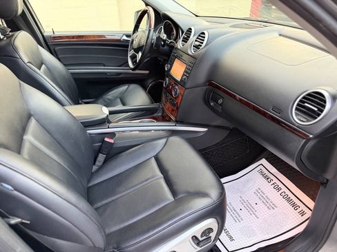 Used 2011 Mercedes-Benz GL 450 4MATIC image 19