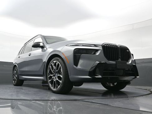 Used 2025 BMW X7 M60i w/ Executive Package AWD/4WD image 22