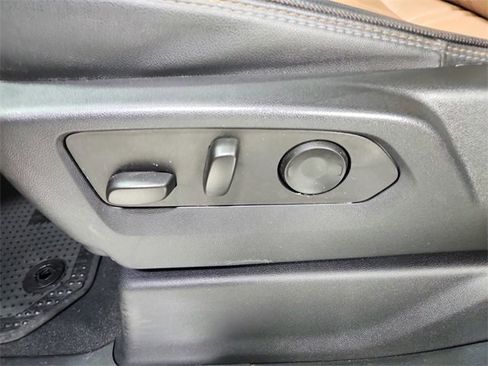 Used 2023 Chevrolet Silverado 1500 High Country image 20