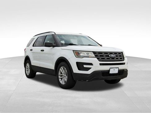 Used 2016 Ford Explorer 4WD image 1