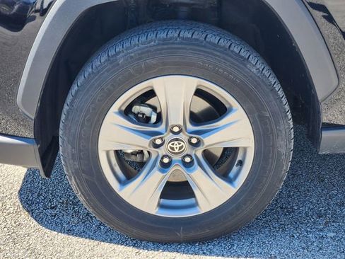 Used 2024 Toyota RAV4 XLE w/ Convenience Package image 8