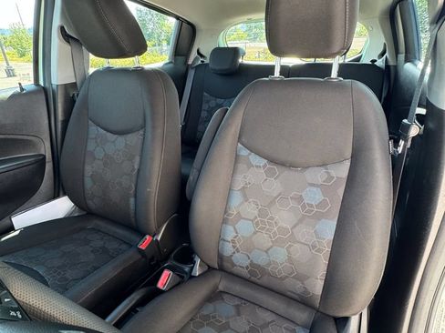 Used 2017 Chevrolet Spark LT FWD image 28