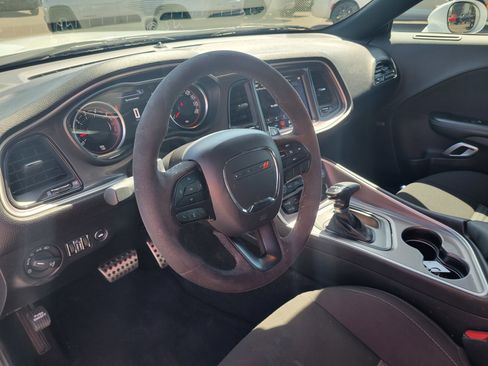 Used 2022 Dodge Challenger R/T Scat Pack RWD image 6