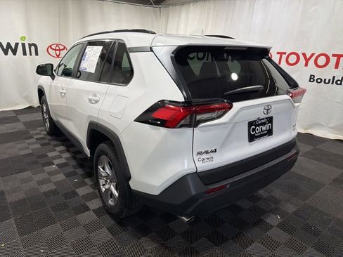 Used 2025 Toyota RAV4 XLE AWD/4WD image 5