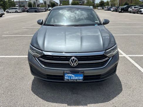Used 2024 Volkswagen Jetta SE FWD image 8