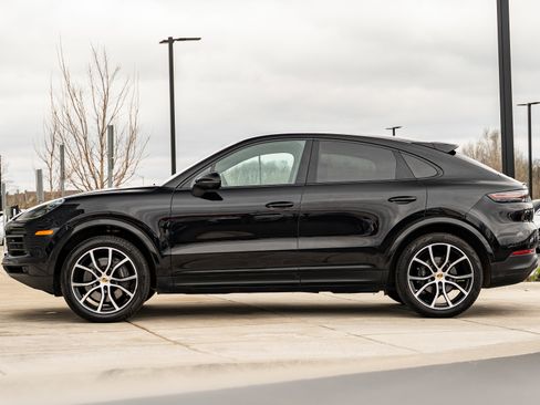 Used 2021 Porsche Cayenne Coupe AWD/4WD image 6