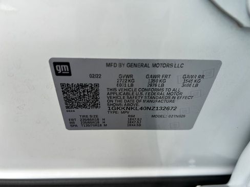 Used 2022 GMC Acadia SLE FWD image 37