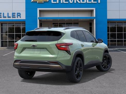 New 2026 Chevrolet Trax ACTIV w/ Sunroof Package FWD image 4